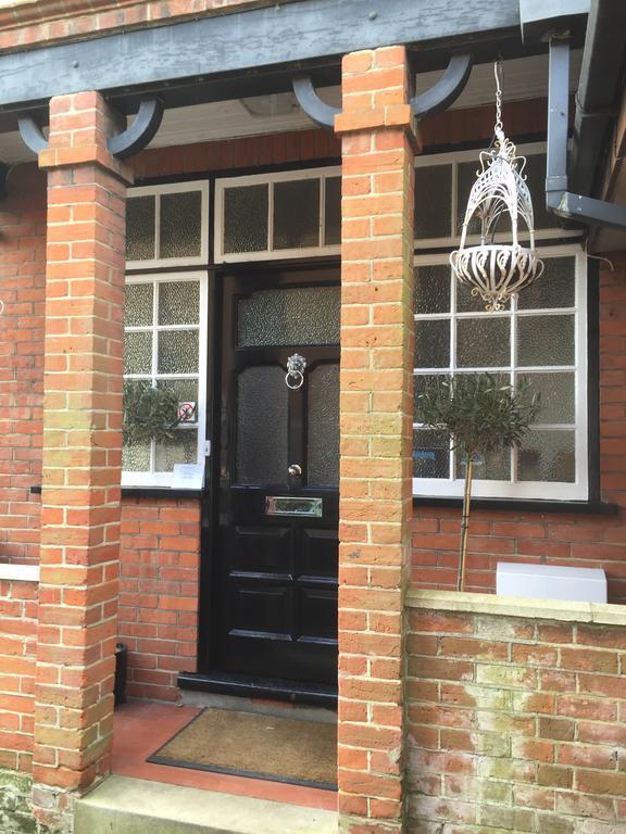 Castle Lodge Guest House Newport (Isle Of Wight) Exterior foto